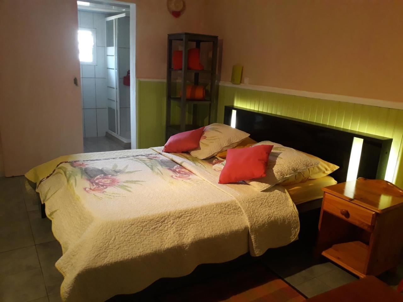 Petite Fleur De Lentilles Bed & Breakfast Cilaos Eksteriør bilde